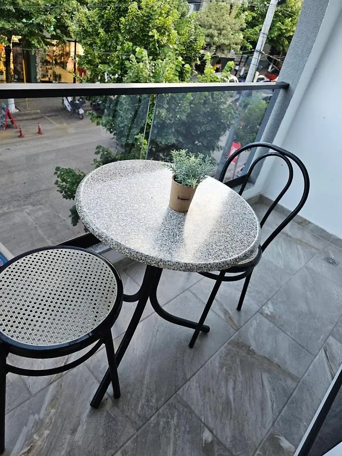 סרנדה Vila 31 אלבניה